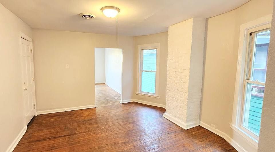 1st image of 325 Breckenridge St #2