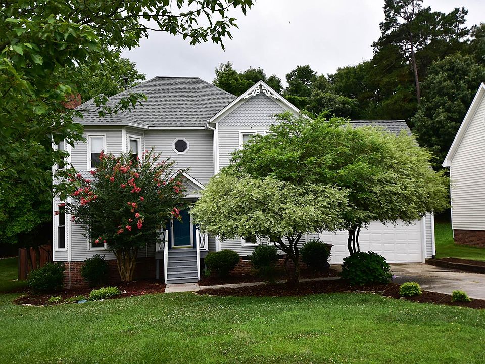 2nd image of 3901 Banoak St