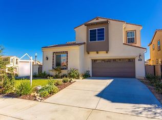 28678 Farrier Dr, Valencia, CA 91354