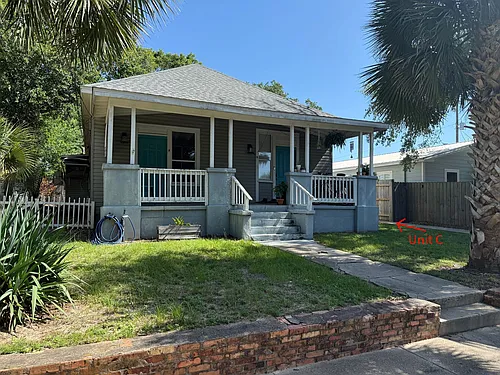 1006 W Chase St #C Photo 1