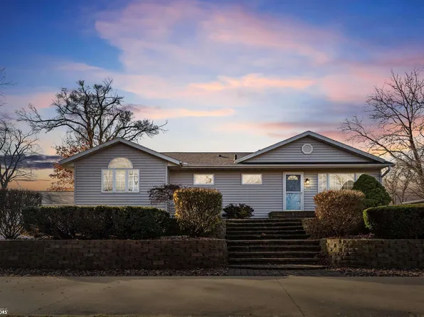 2315 Mount Pleasant St, Burlington, IA 52601