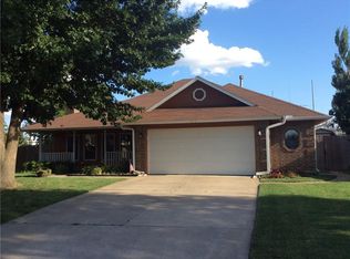 10101 Samantha Ct, Oklahoma City, OK 73162