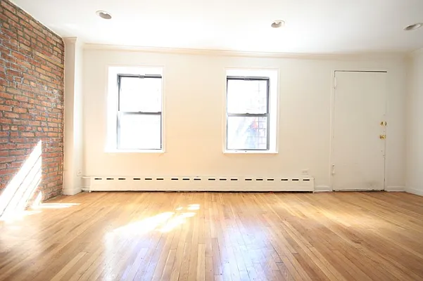 Rented by MNS | media 32