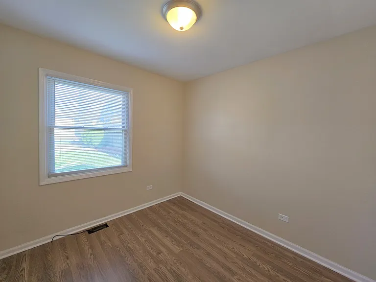 16731 Hilltop Ave — Photo 16