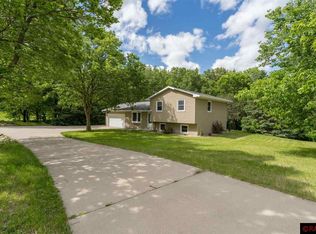 33860 Sky View Rdg, Saint Peter, MN 56082