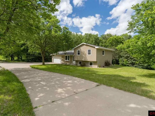 33860 Sky View Rdg, Saint Peter, MN 56082