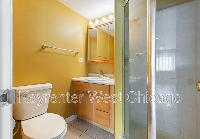 1003 S Finley Rd — Photo 21