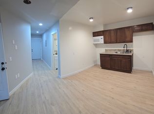 5738 Whitsett Ave APT 104, Valley Village, CA 91607