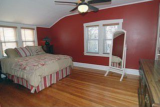 5th image of 1104 Marengo Ave