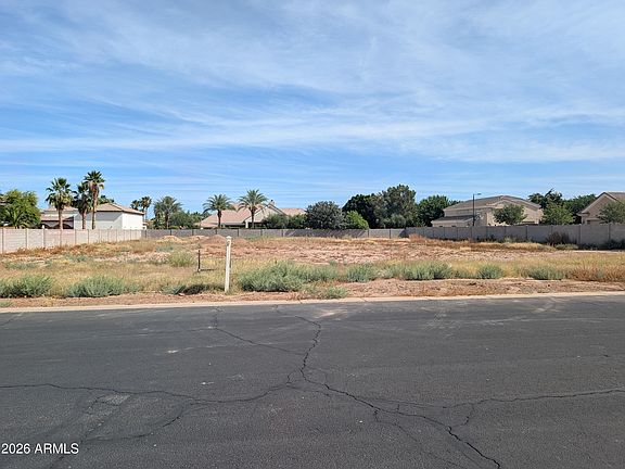 3rd image of 2134 E AVENIDA DEL VALLE Court #70