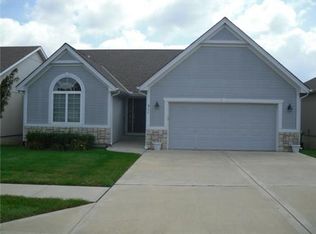 311 S Marimack Dr, Kearney, MO 64060