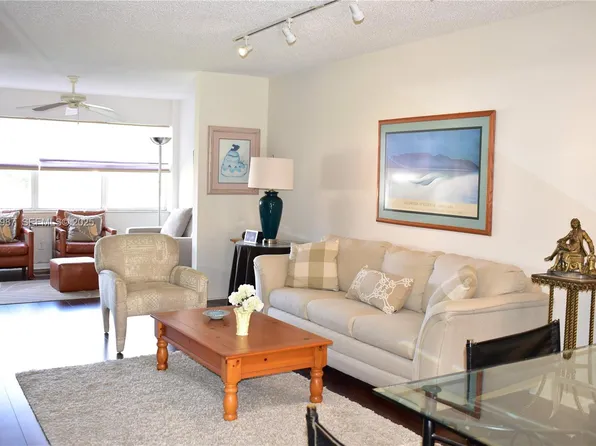 9801 Sunrise Lakes Blvd APT 305, Fort Lauderdale, FL 33322
