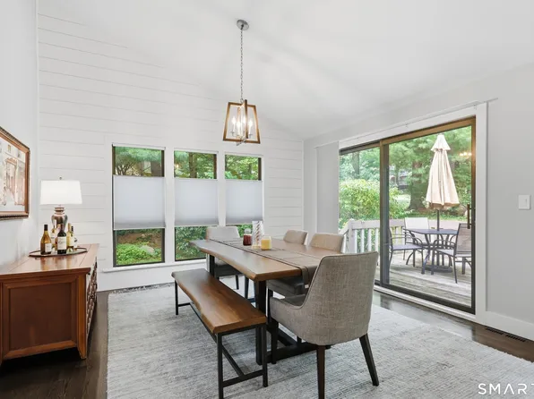 19 Applewood Lane #19, Avon, CT 06001