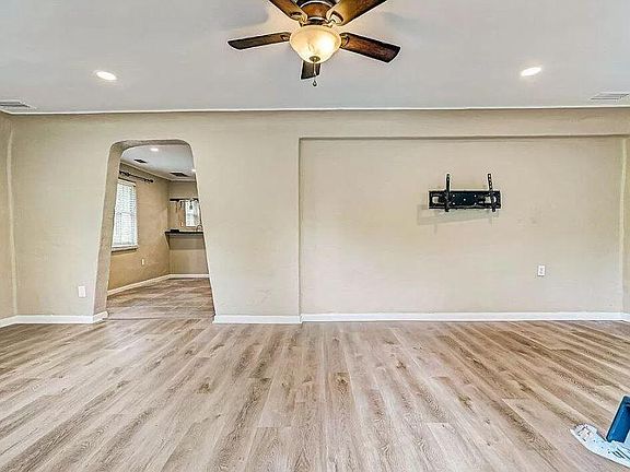 Living room from entrance.