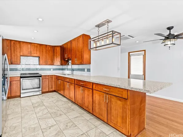 87-885 Hakeakea St, Waianae, HI 96792
