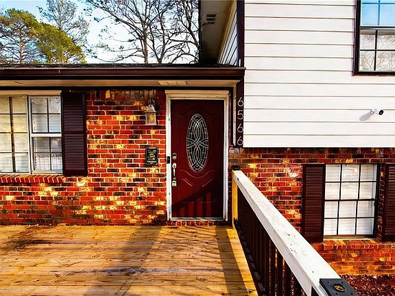 5th image of 6566 Melandre Dr