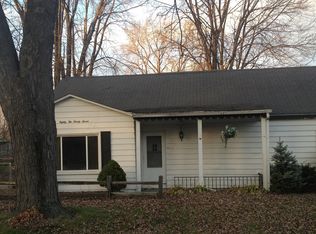8297 Janis St, Shelby Township, MI