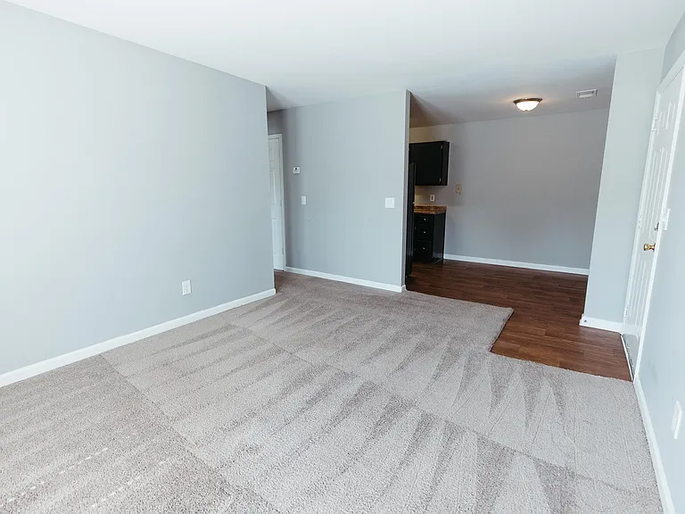 1310 N Rutherford Blvd — Photo 11