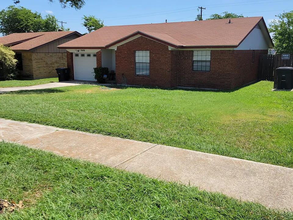 2606 N Ws Young Dr