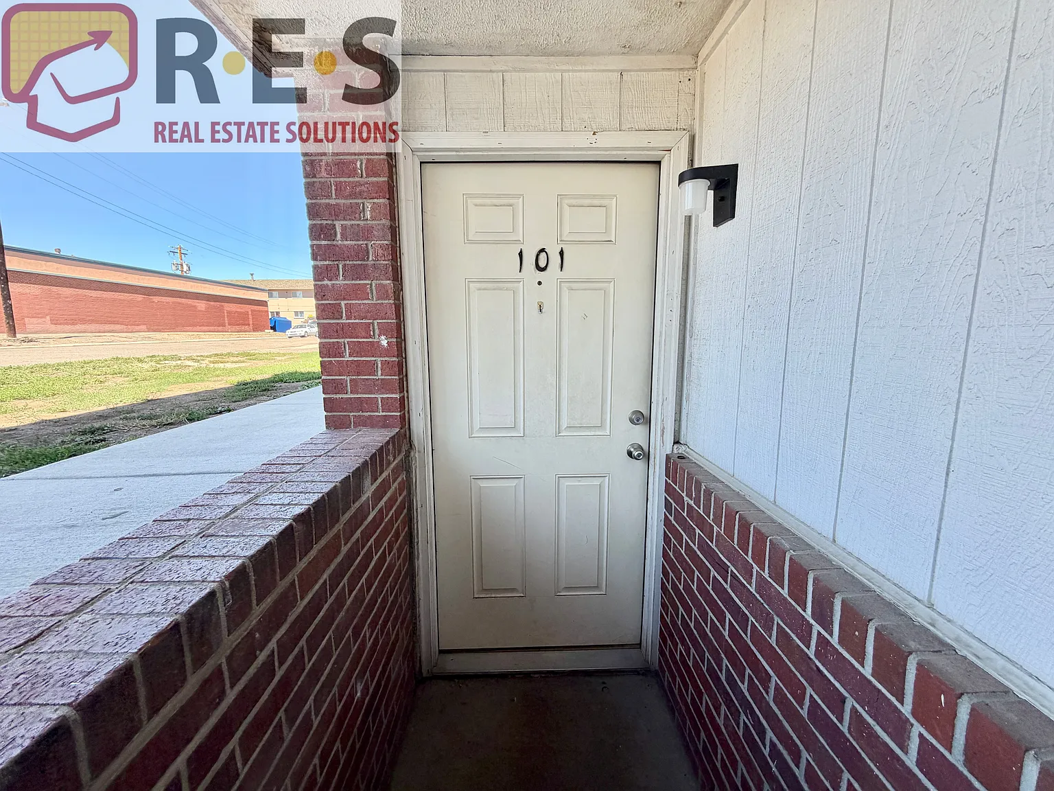 2 bed, 680 sqft, $1,095 — Photo 2