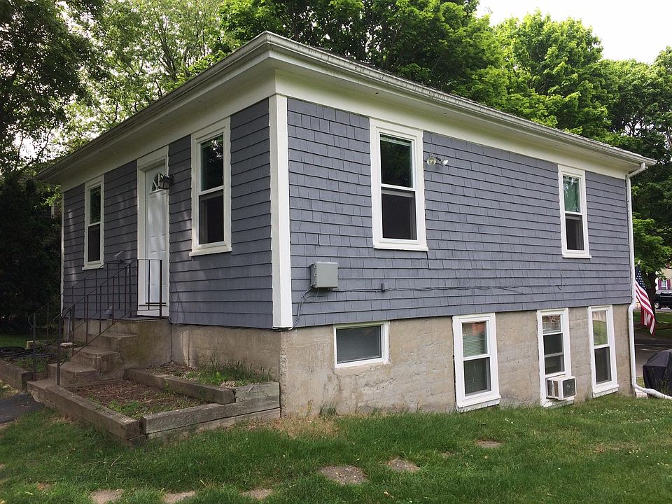 Top floor apartment entrance