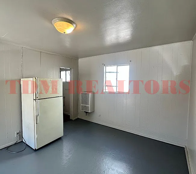 7134 N Dort Hwy #5 — Photo 1