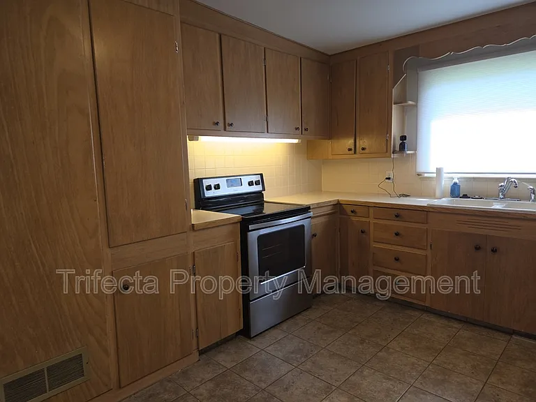 630 N Taft Hill Rd — Photo 13