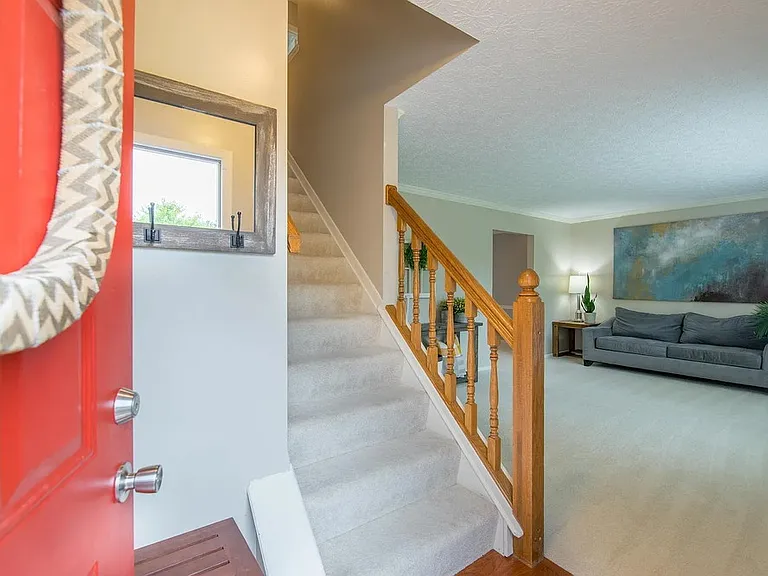 6887 Running Deer Pl — Photo 4