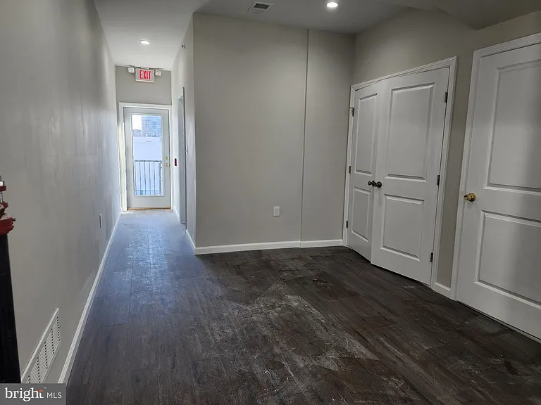 2025 N 16th St #2 — Photo 10