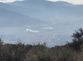 25460 Paramount Dr, Tehachapi, CA 93561