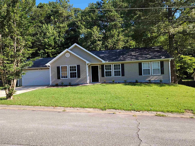 7025 Stoneridge Dr — Photo 1