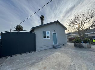 1637 E 90th St, Los Angeles, CA 90002
