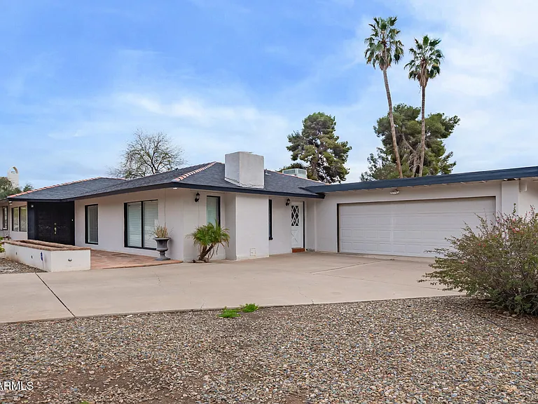 5401 E Exeter Blvd — Photo 4