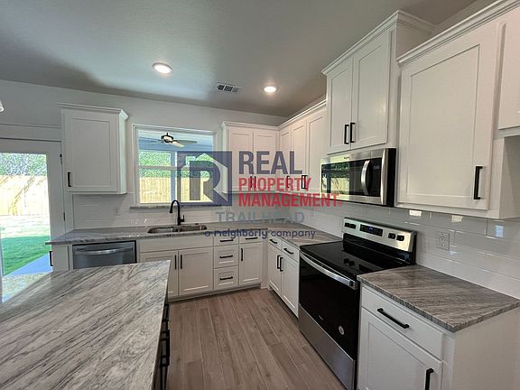 5th image of 5707 Belaire Cir