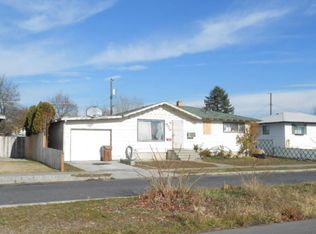 3915 E Upriver Dr, Spokane, WA 99217