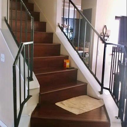 5th image of 2955 Embassy Ct