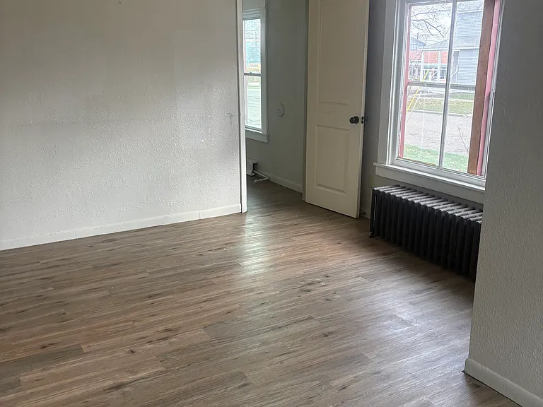1606 Coleman Ave #2 — Photo 2