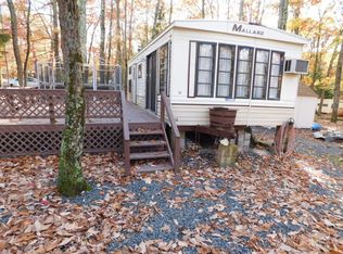 161 Forest Glen Dr, Milford, PA 18337