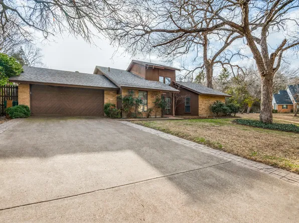 829 Cherlynne Dr, Cedar Hill, TX 75104