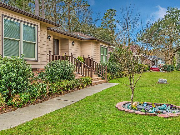 2nd image of 115 Hunt Club Dr