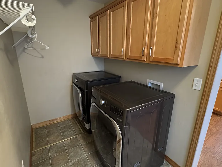 3003 Oliver St — Photo 12