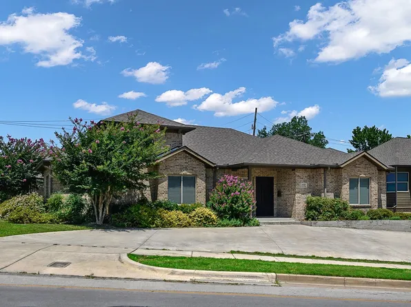 2840 Forest Park Blvd, Fort Worth, TX 76110
