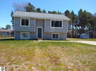 3196 Crimson Ranch Ln, Traverse City, MI 49684