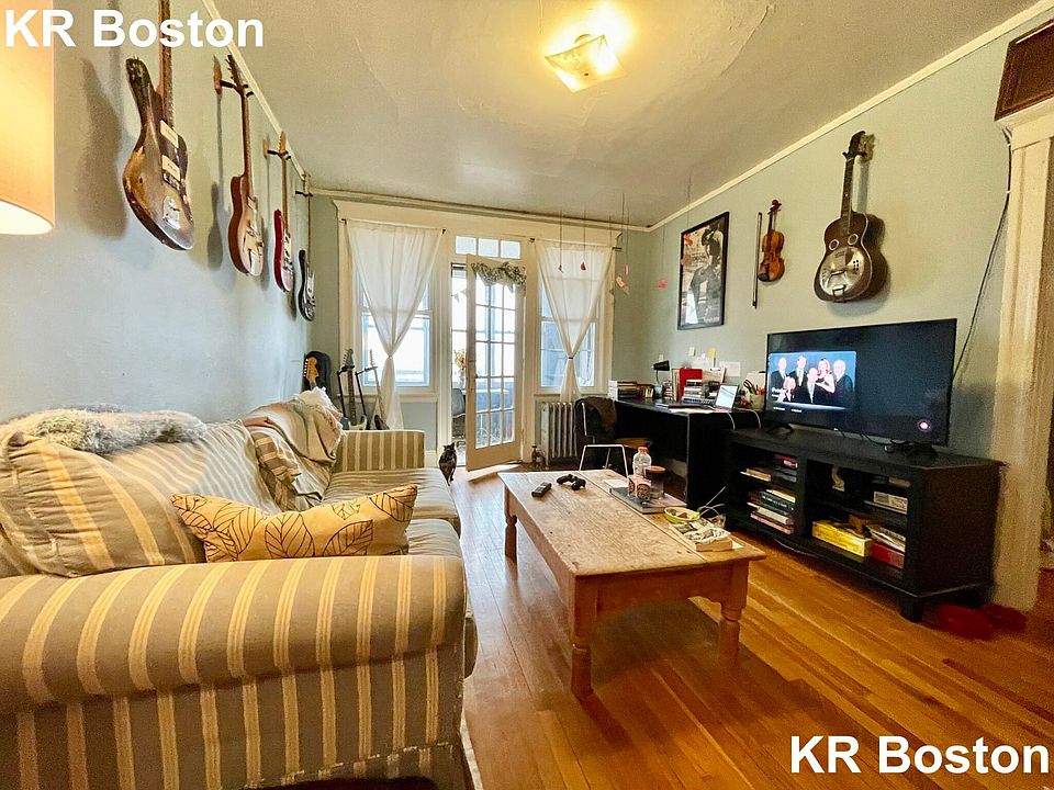 1st image of 1622 Commonwealth Ave #21