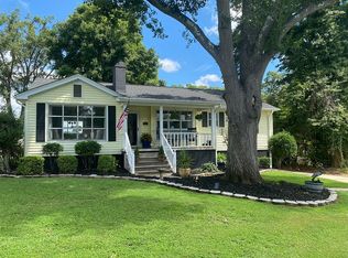 204 Vandiventer Dr, Greer, SC 29650