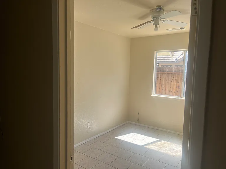 111 Mandarin Ave #1 — Photo 7
