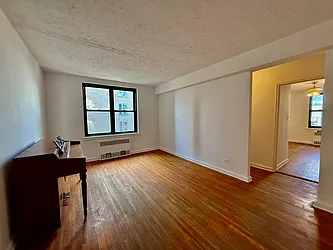 112-24 Northern Boulevard, #3G