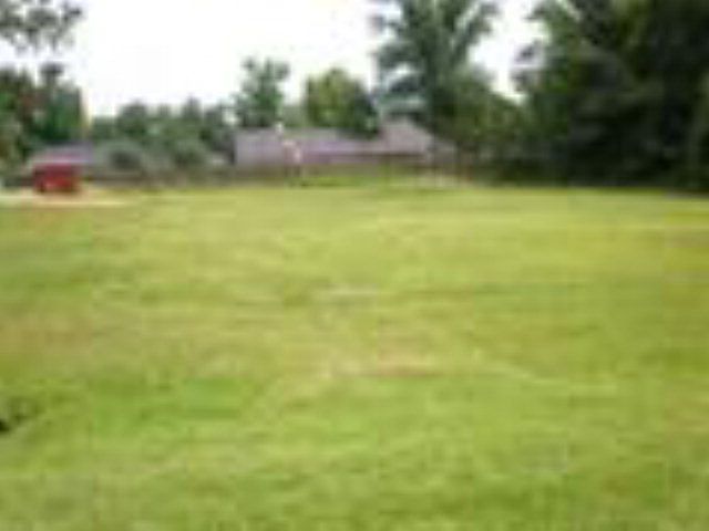1st image of Twin Pines Cir