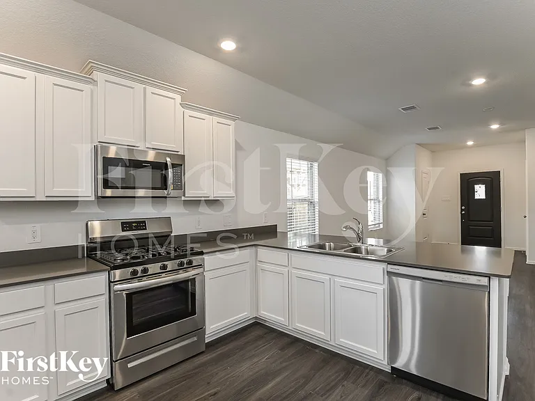 18438 Summit Ranch Dr — Photo 5