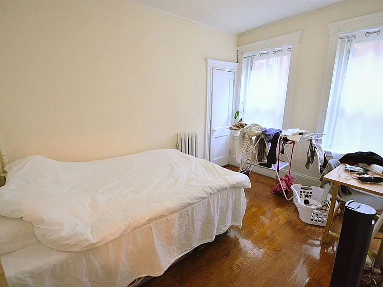 137 Peterborough St #11 — Photo 4